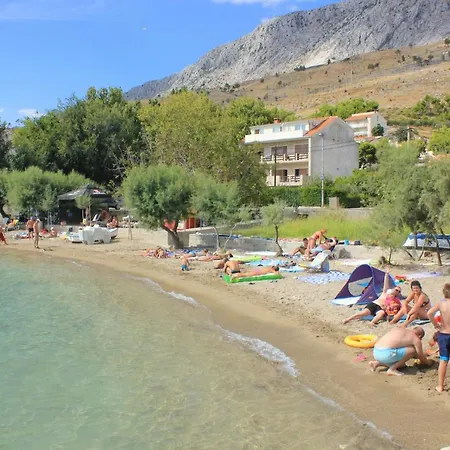 Apartments And Rooms With Parking Space Duce, Omis - 10303 Guest house Duce