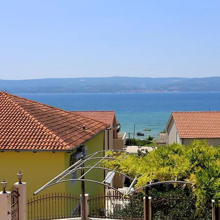 Apartments And Rooms With Parking Space Duce, Omis - 10303 Гостевой дом 3*