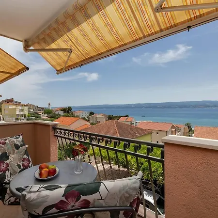 Apartments And Rooms With Parking Space Duce, Omis - 10303 Гостевой дом 3*