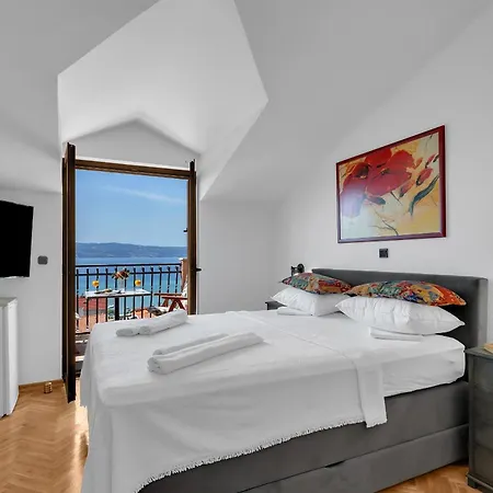 Гостевой дом Apartments And Rooms With Parking Space Duce, Omis - 10303