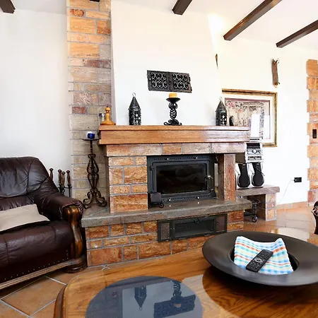 Гостевой дом Apartments And Rooms With Parking Space Duce, Omis - 10303 Дуче