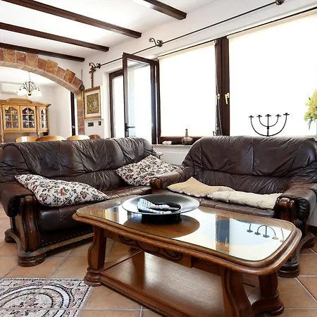 Гостевой дом Apartments And Rooms With Parking Space Duce, Omis - 10303 3*